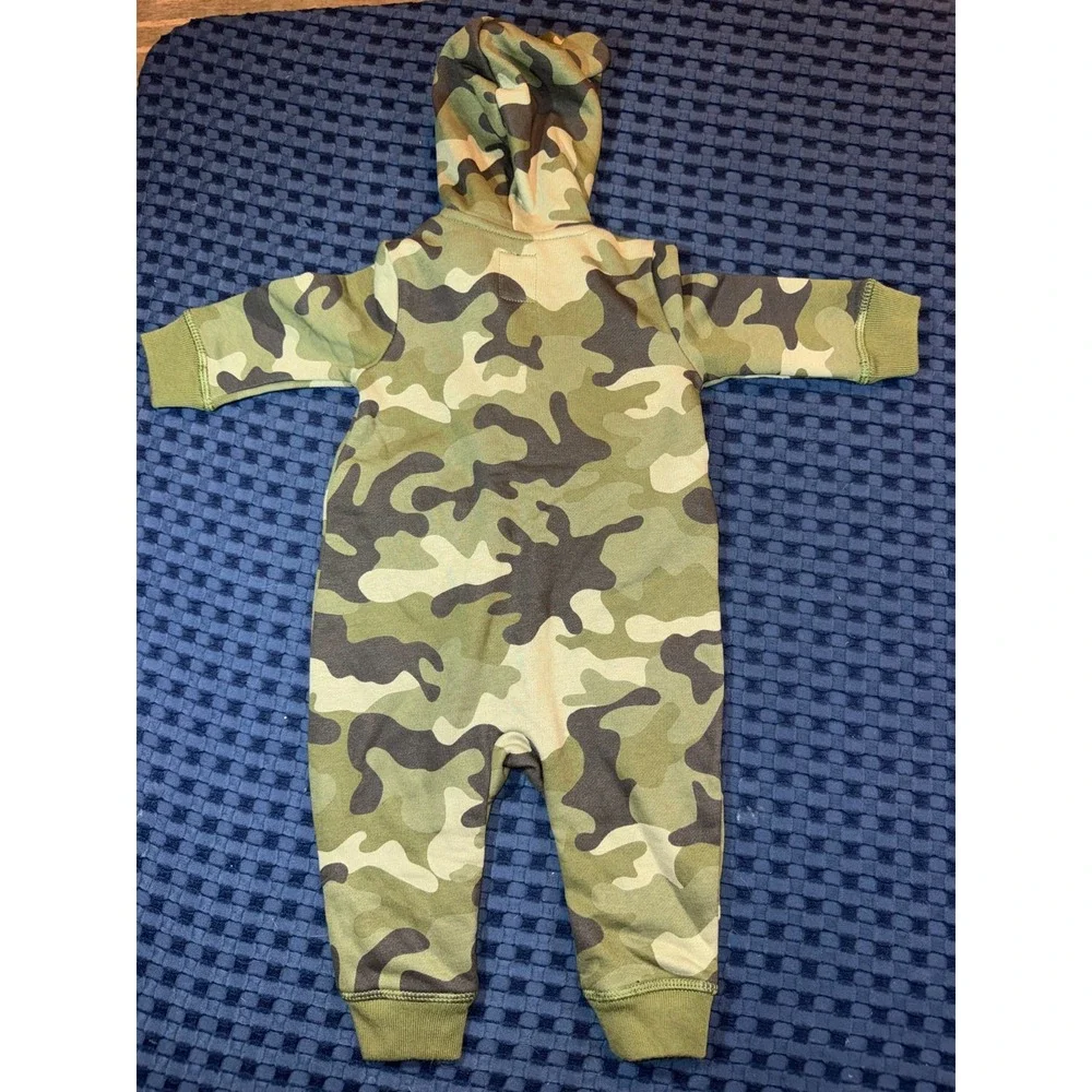 MSRP $45 NEW 3-6 Months Boys Camo Baby Gap Bodysuit Zipper Embroidered NWT
